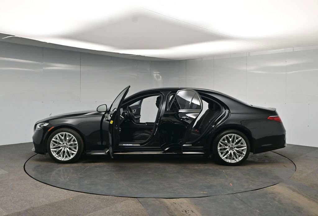 Used 2023 Mercedes-Benz S 500 4MATIC w/ AMG Line image 75