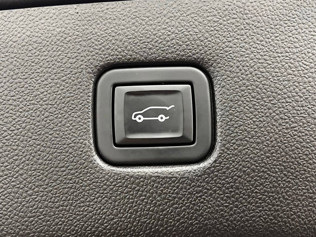 Used 2021 Chevrolet Blazer RS FWD image 11