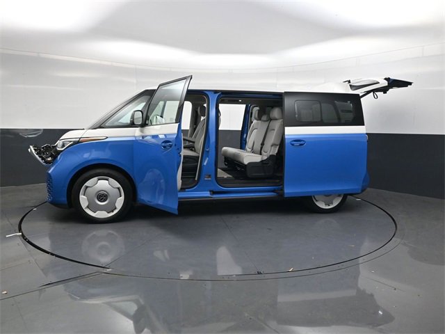Used 2025 Volkswagen ID. Buzz 1st Edition image 39