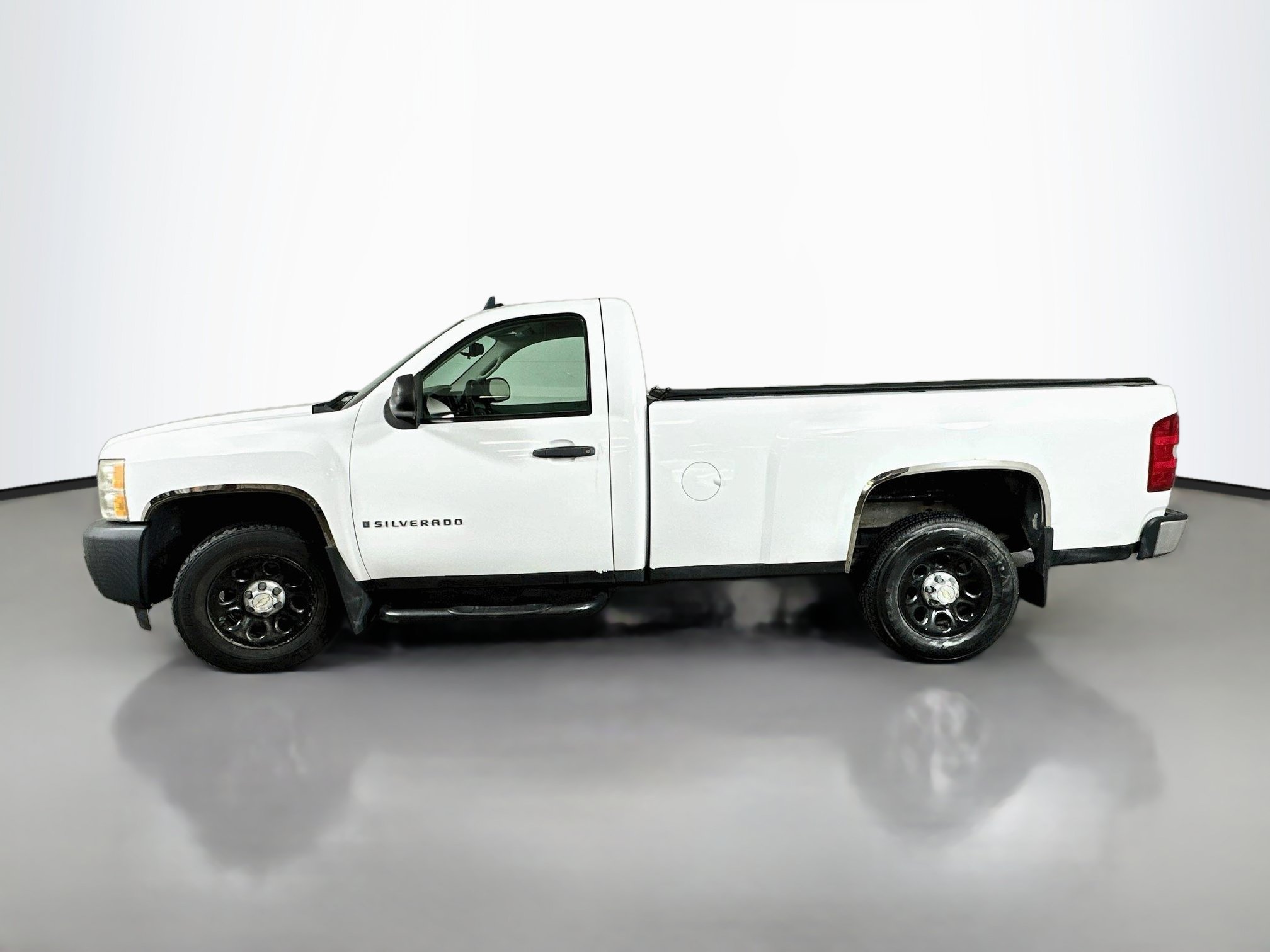 Used 2009 Chevrolet Silverado 1500 W/T RWD image 4