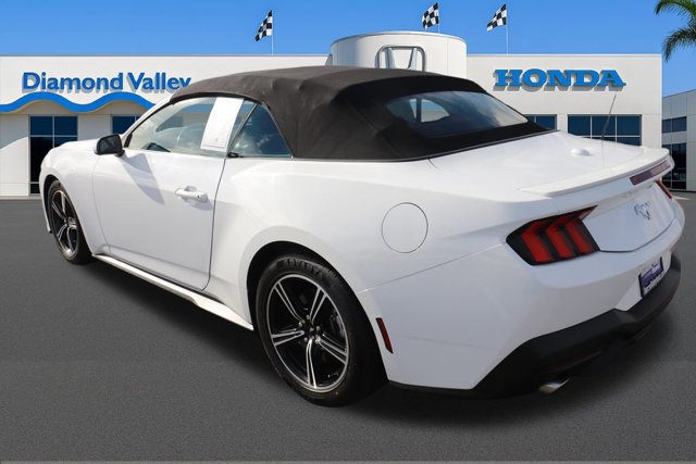Used 2024 Ford Mustang Premium image 4