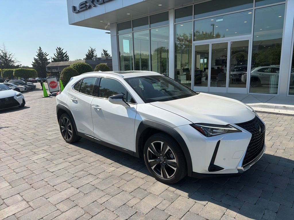 Used 2020 Lexus UX 250h w/ Premium Package AWD/4WD image 4