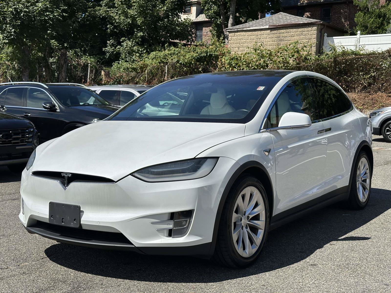 Used 2019 Tesla Model X Long Range AWD/4WD image 7