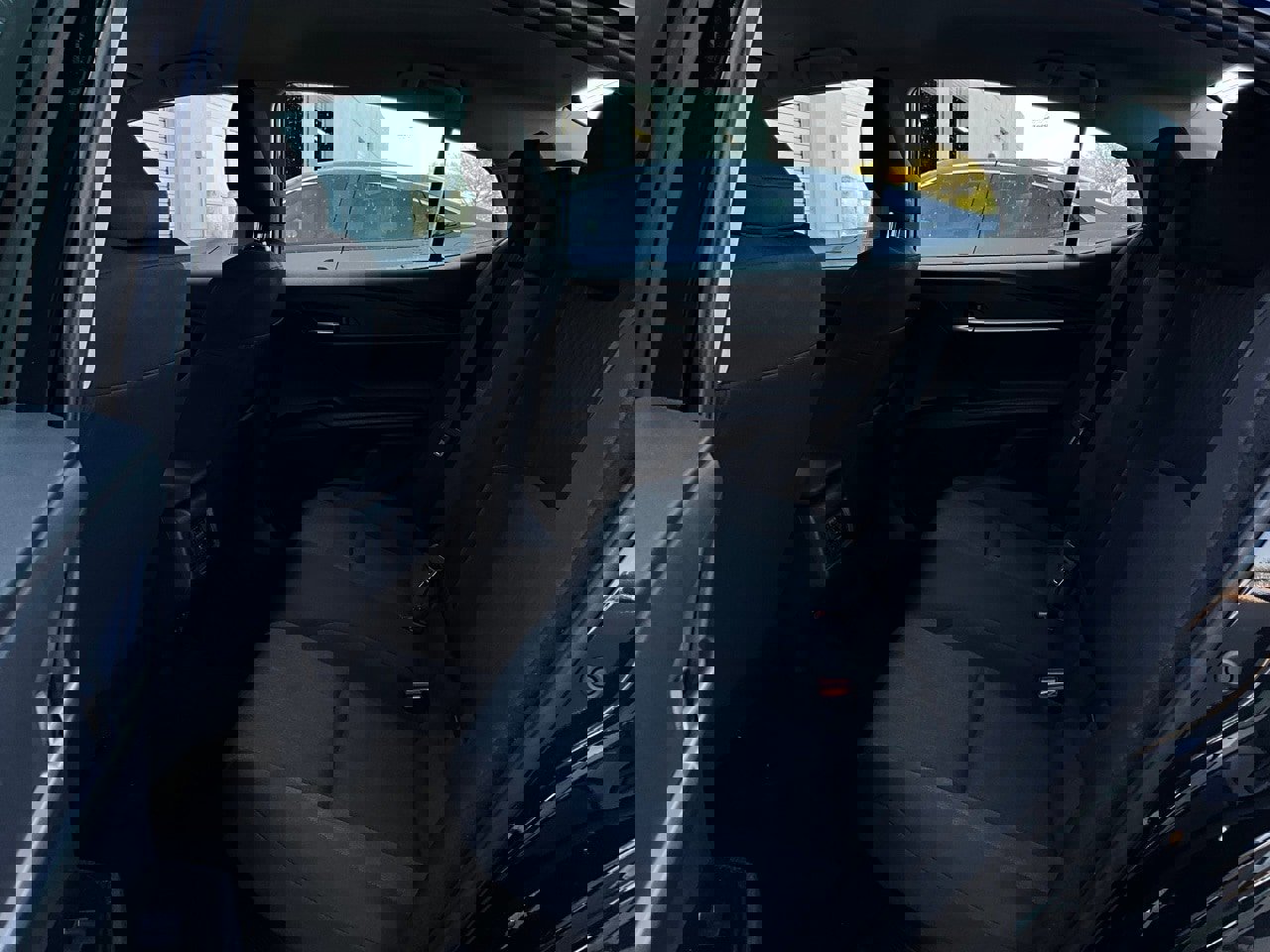 Used 2025 Toyota Camry LE image 11