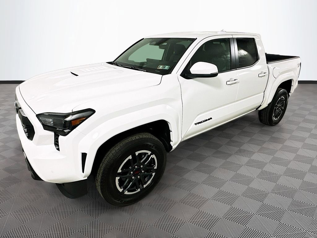 Used 2024 Toyota Tacoma TRD Sport w/ TRD Sport Upgrade Package AWD/4WD image 4
