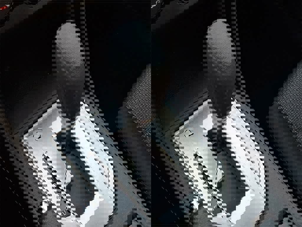 Used 2018 Subaru Crosstrek 2.0i image 14