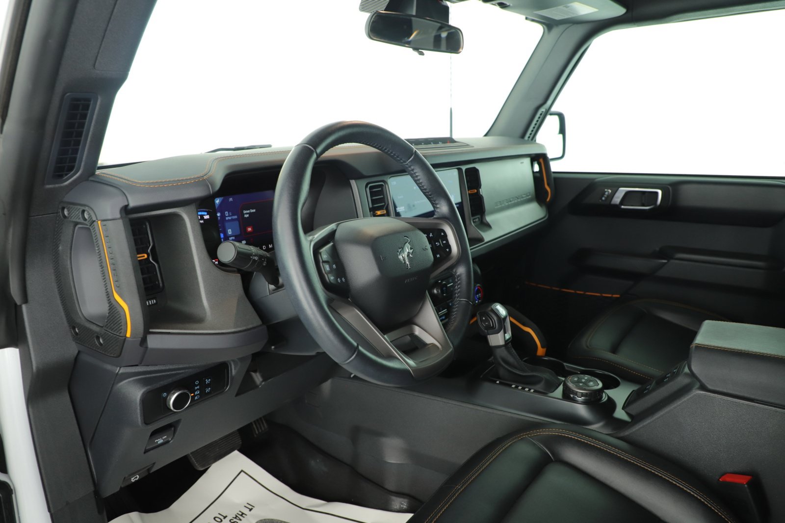 Certified 2024 Ford Bronco Badlands AWD/4WD image 9