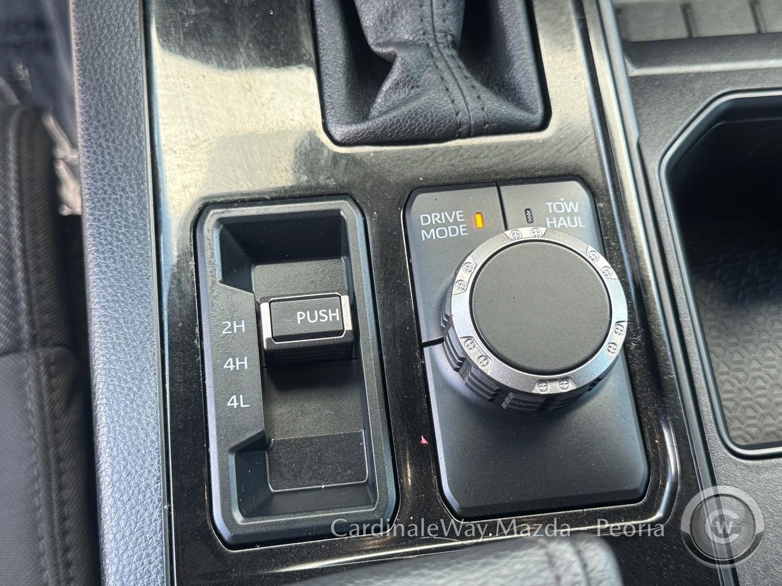 Used 2025 Toyota Tundra SR5 w/ SR5 Convenience Package AWD/4WD image 27