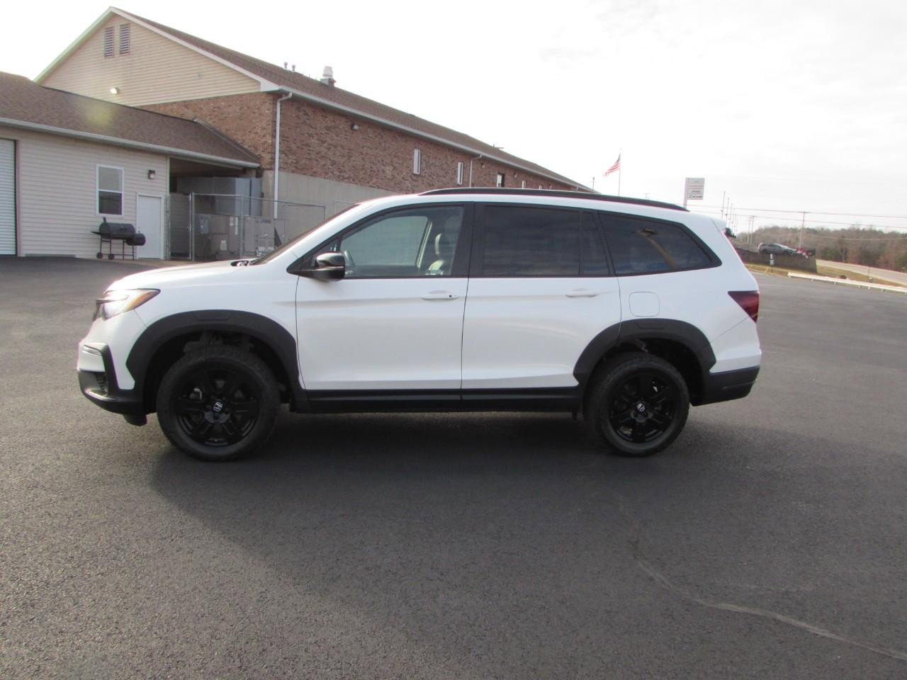 Used 2022 Honda Pilot TrailSport image 13