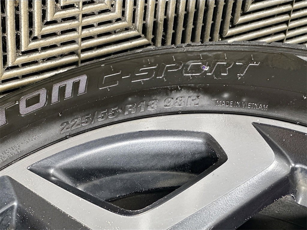 Used 2019 Subaru Crosstrek 2.0i Limited w/ Popular Package #4 image 32