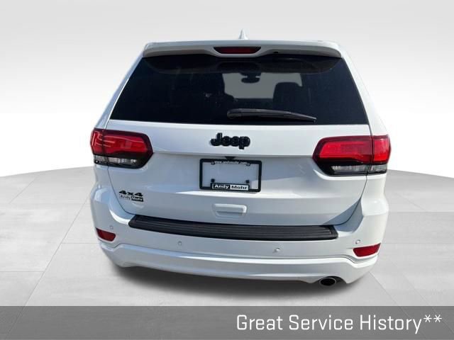 Used 2020 Jeep Grand Cherokee Altitude AWD/4WD image 12