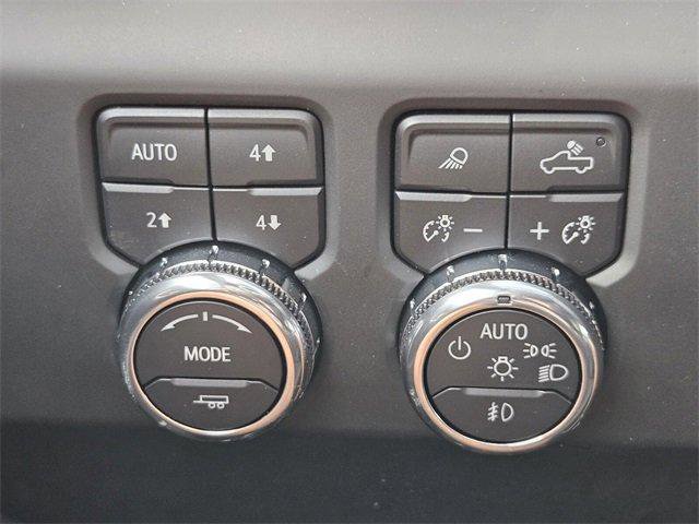 New 2025 GMC Sierra 3500 Denali w/ Denali Reserve Package image 22