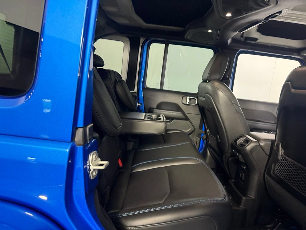 Used 2024 Jeep Wrangler Unlimited Rubicon 4xe AWD/4WD image 29