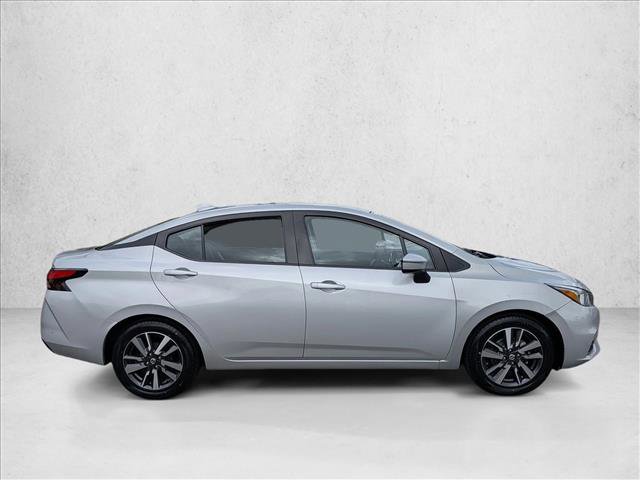 Used 2021 Nissan Versa SV FWD image 4