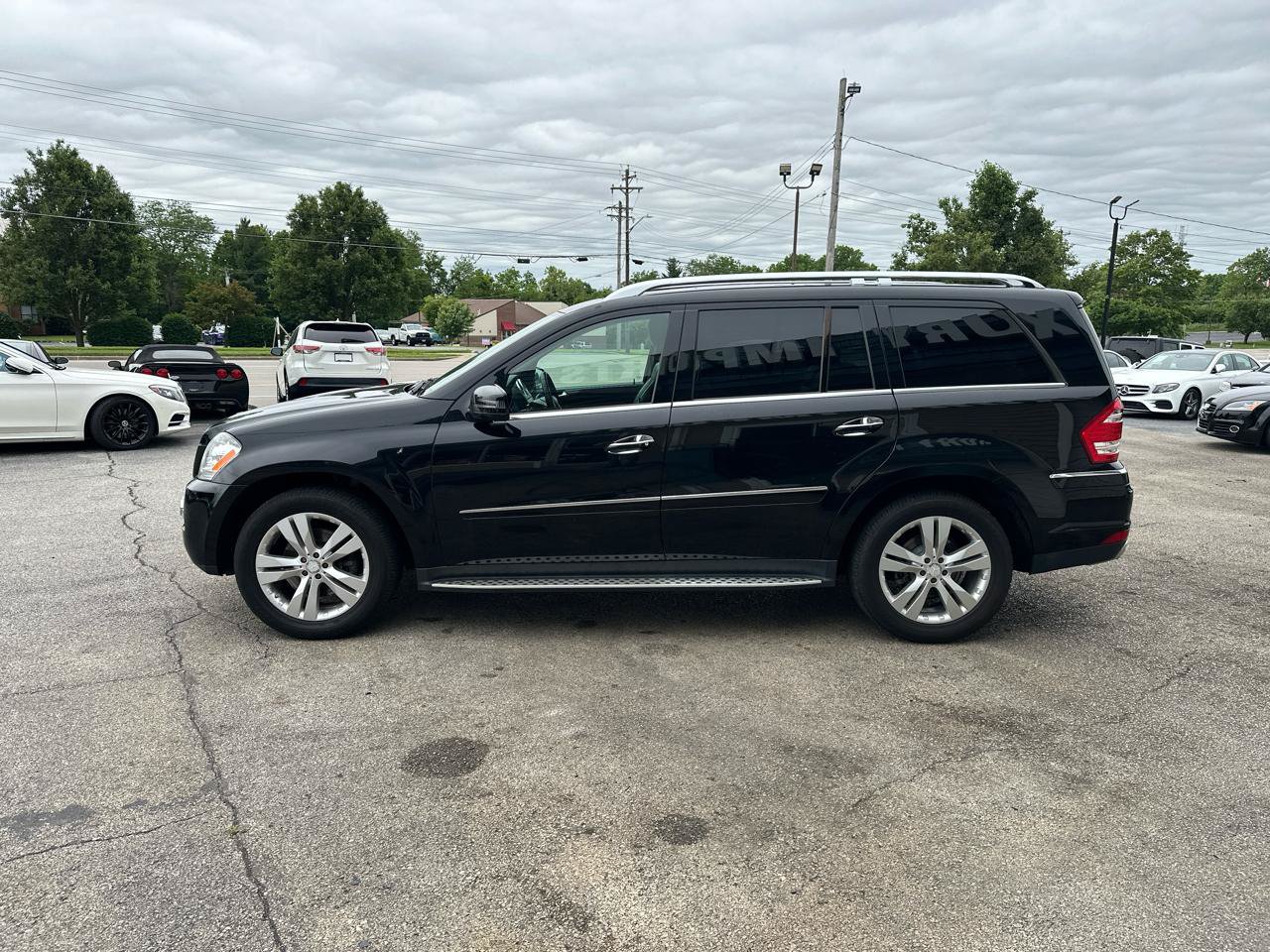 Used 2011 Mercedes-Benz GL 450 4MATIC w/ Premium 2 Pkg image 7