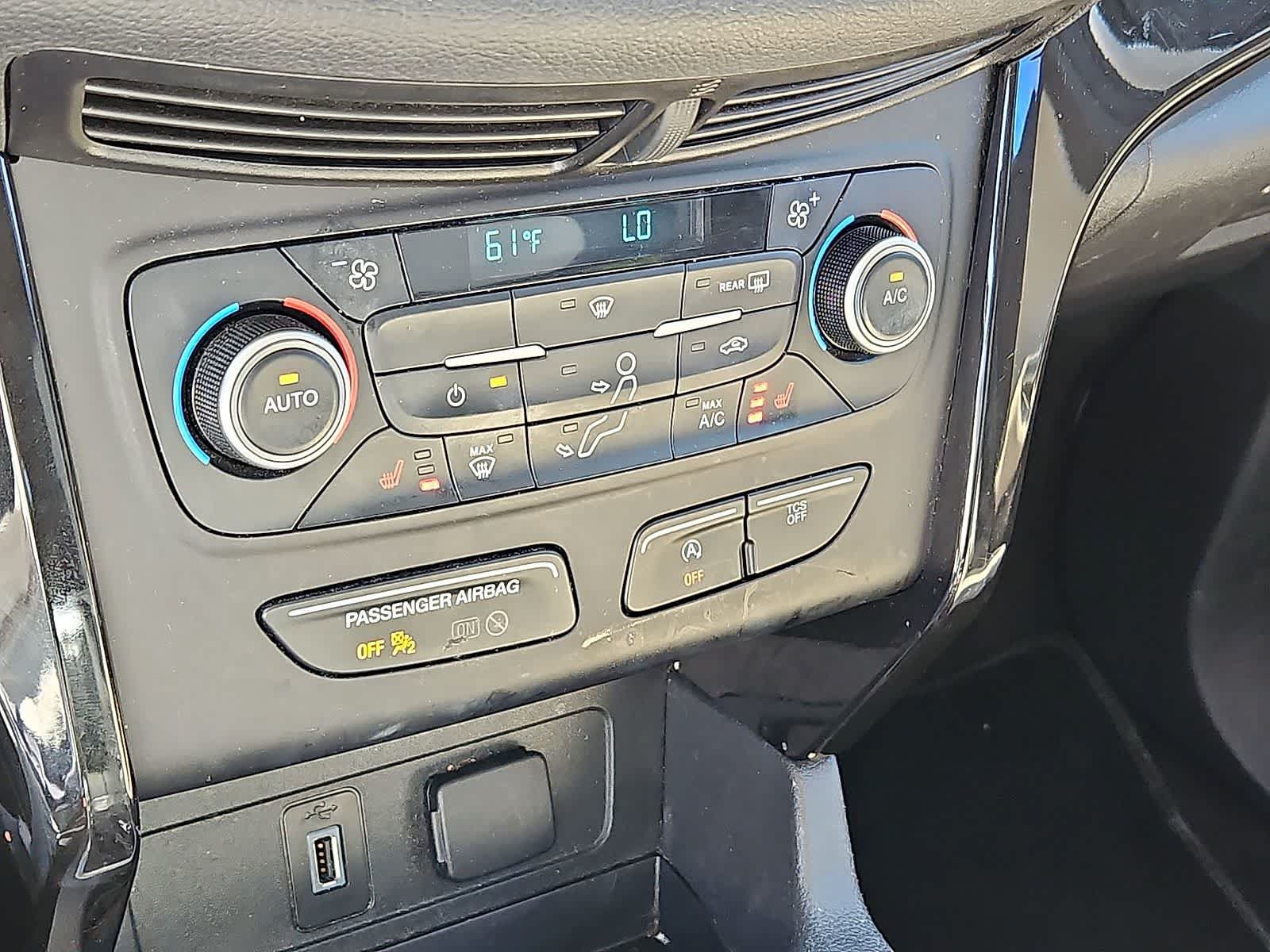 Used 2019 Ford Escape SEL FWD image 23