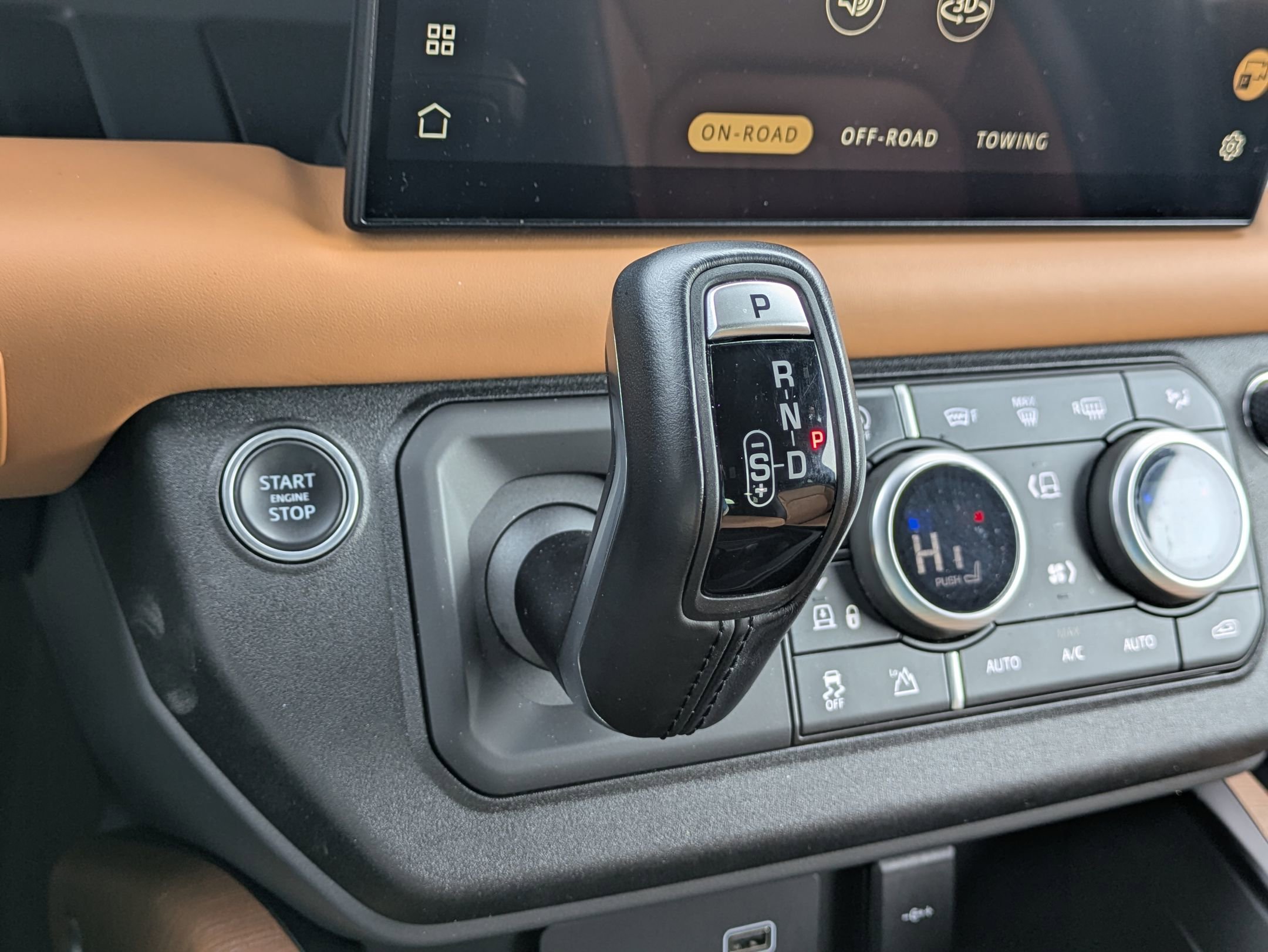 Used 2023 Land Rover Defender 110 X image 17