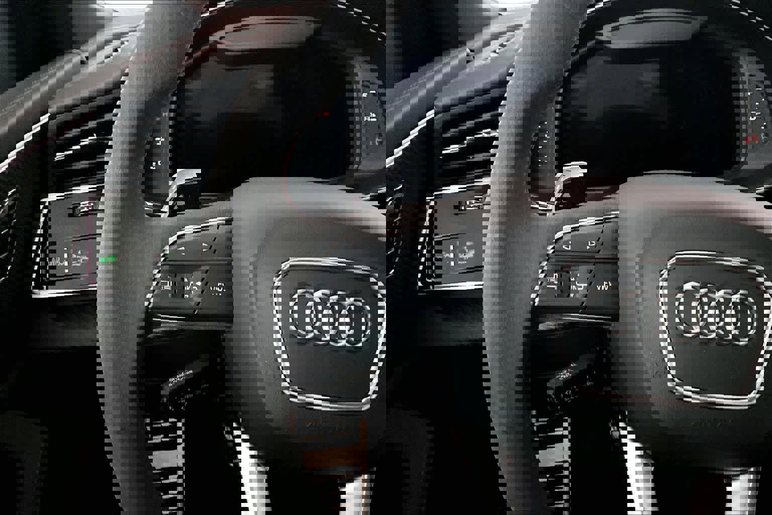 Used 2025 Audi RS Q8 performance image 24