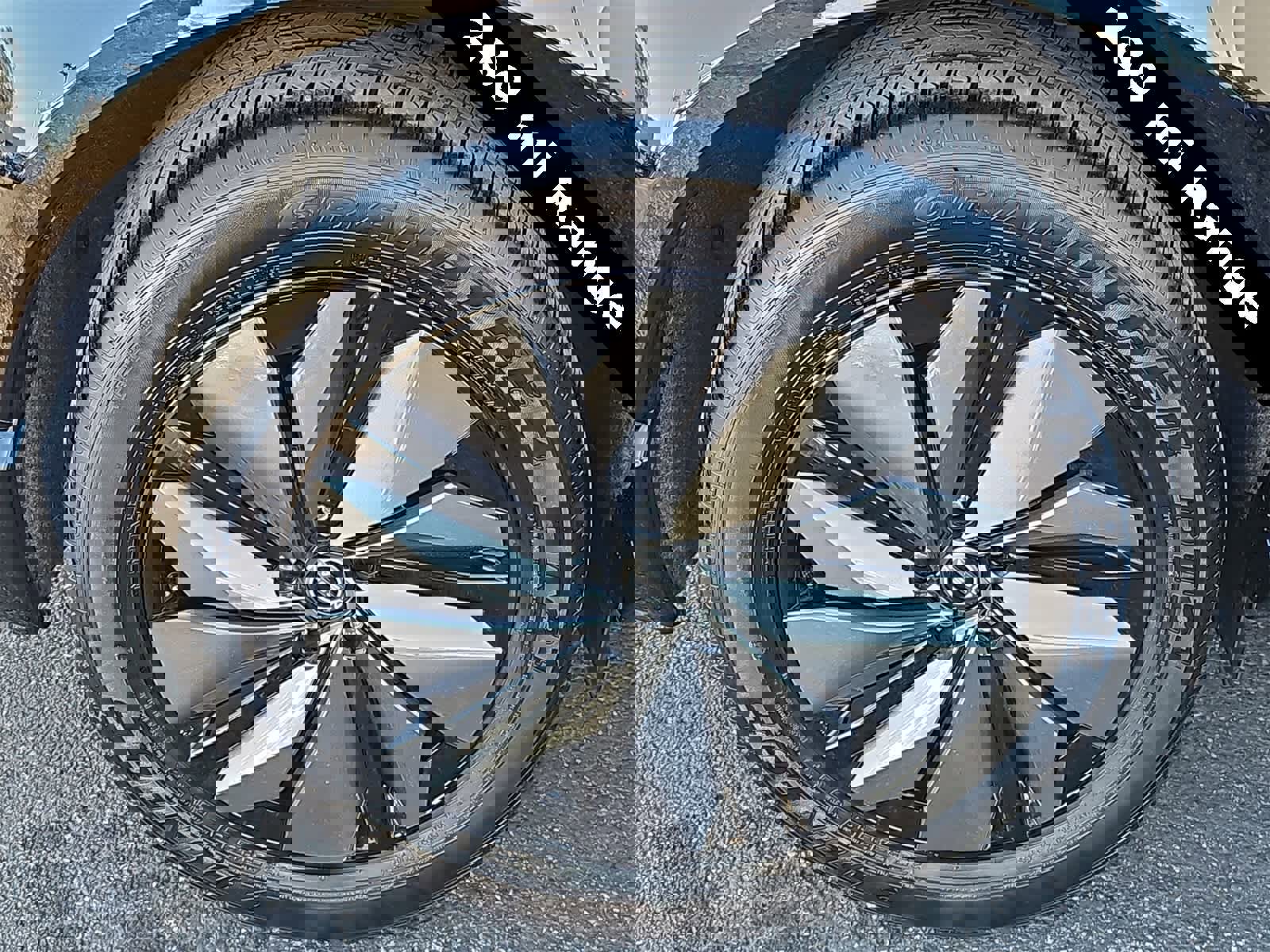 Used 2024 Nissan Ariya FWD image 12