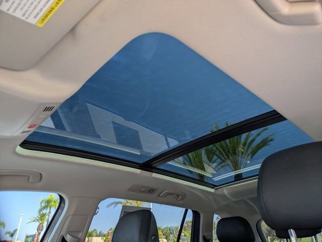 Used 2019 Volkswagen Tiguan SEL Premium AWD/4WD image 25