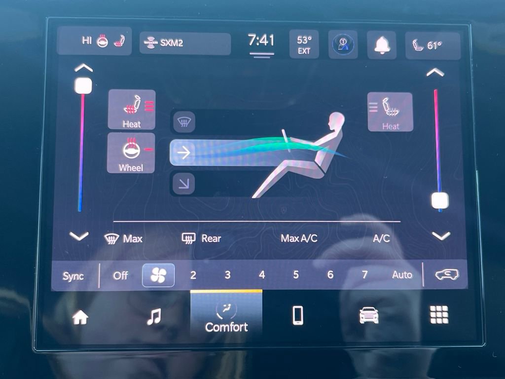 New 2025 Jeep Grand Cherokee Laredo image 16