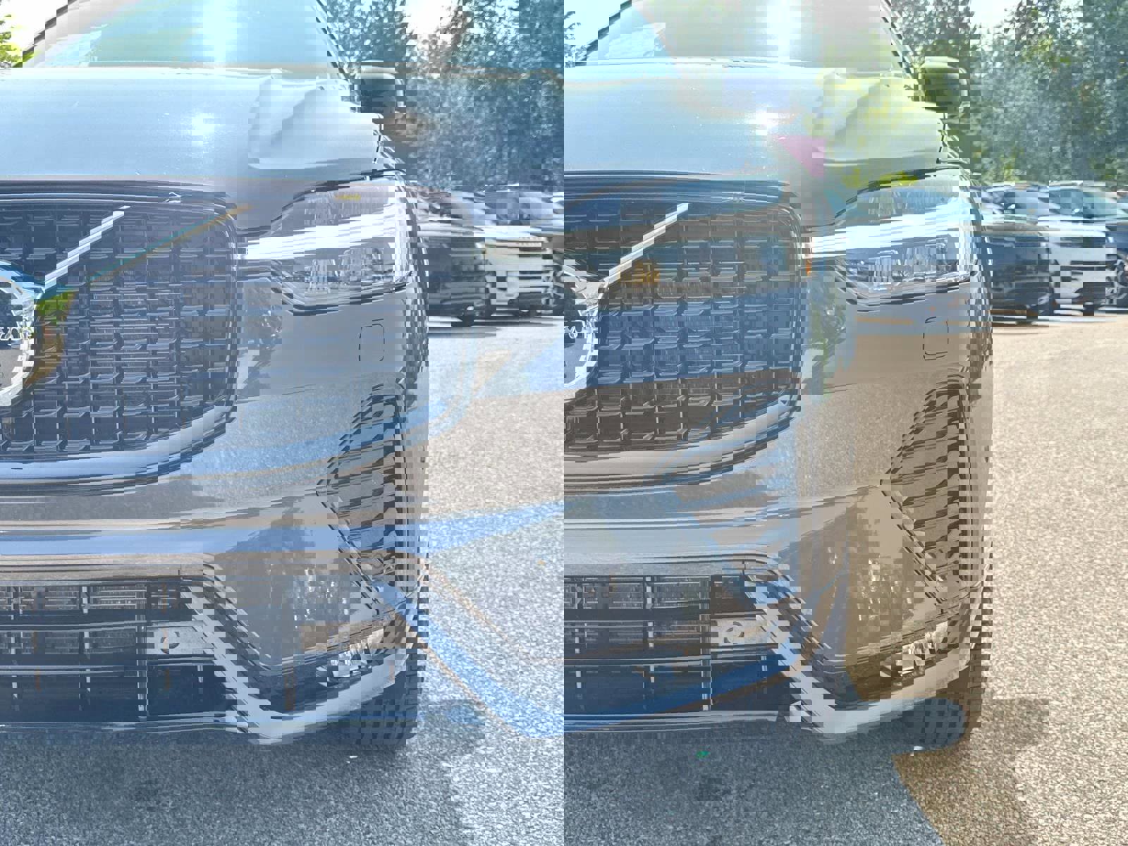 Certified 2025 Volvo XC60 B5 Plus w/ Climate Package image 9