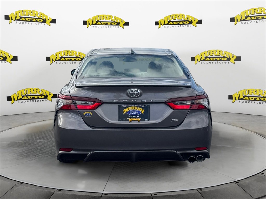 Used 2023 Toyota Camry SE image 4
