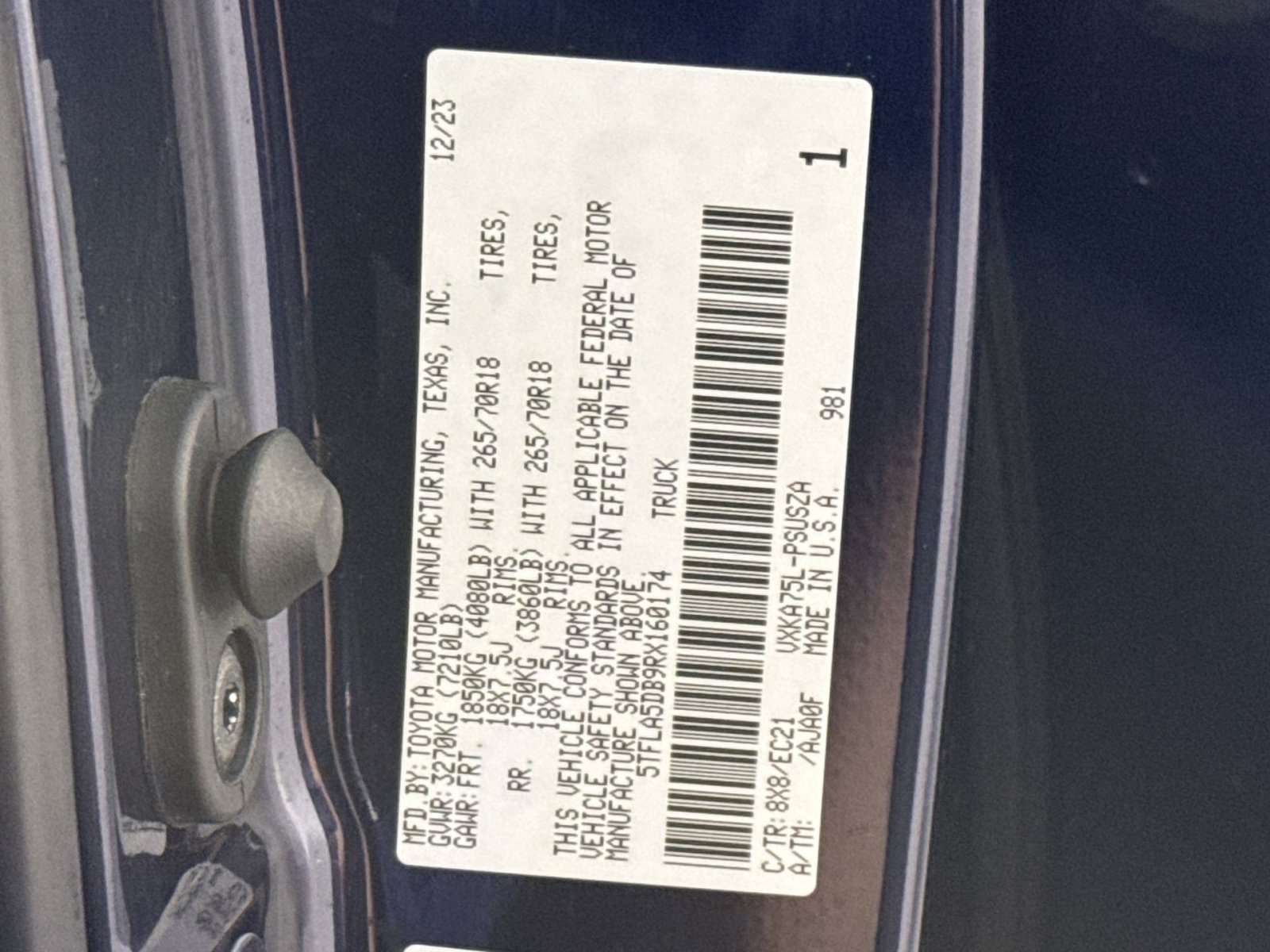 Used 2024 Toyota Tundra SR5 w/ SR5 Premium Package AWD/4WD image 29