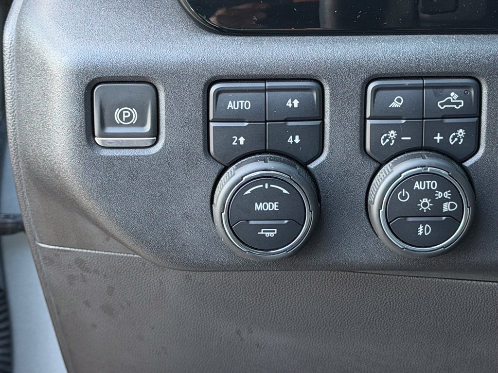 Used 2023 Chevrolet Silverado 1500 LT Trail Boss w/ LT Trail Boss Premium Package AWD/4WD image 37