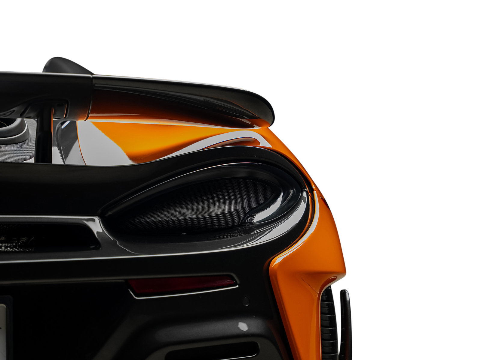 Used 2020 McLaren 600LT Spider RWD image 14