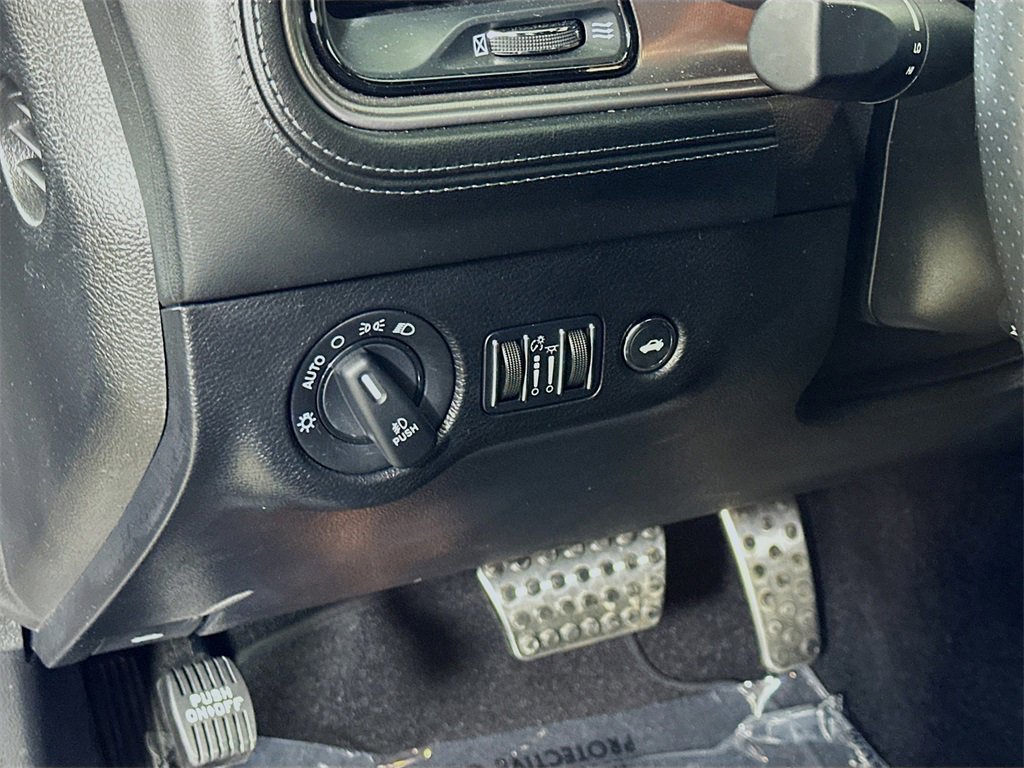 Used 2023 Dodge Challenger R/T Scat Pack w/ Plus Package image 16