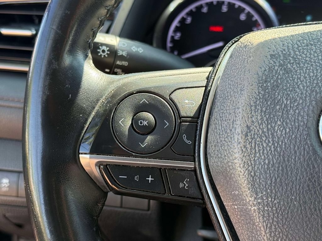Used 2020 Toyota Camry XLE FWD image 29