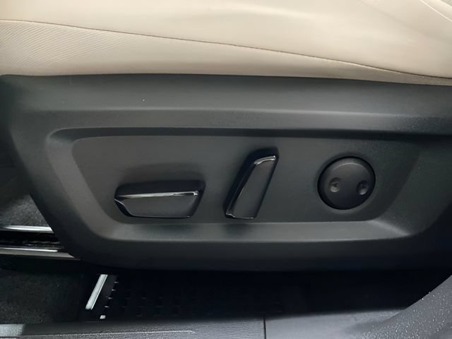Certified 2023 Nissan Rogue SV w/ SV Premium B Package AWD/4WD image 12