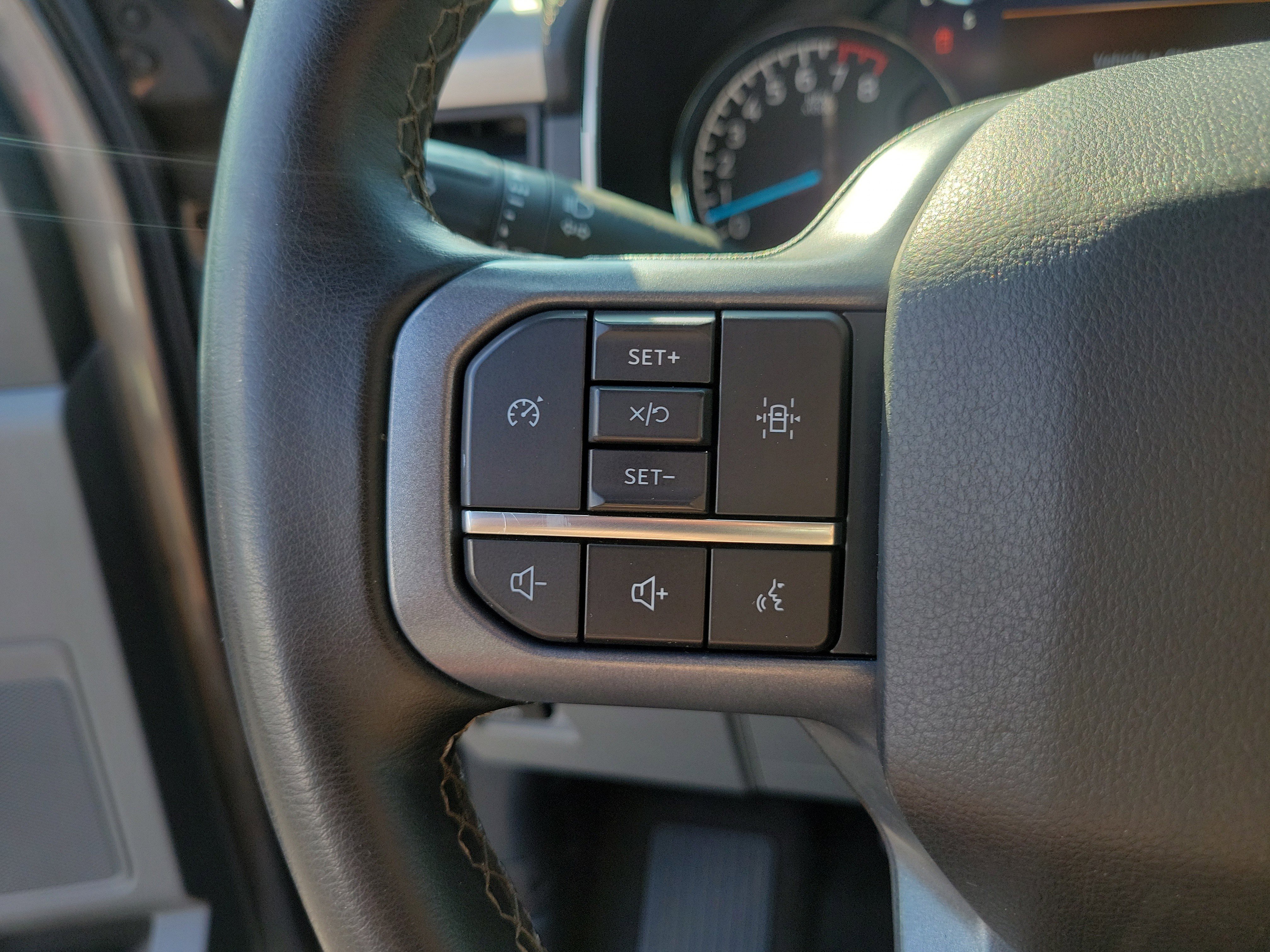 Used 2023 Ford F150 XLT w/ Equipment Group 301A Mid image 28