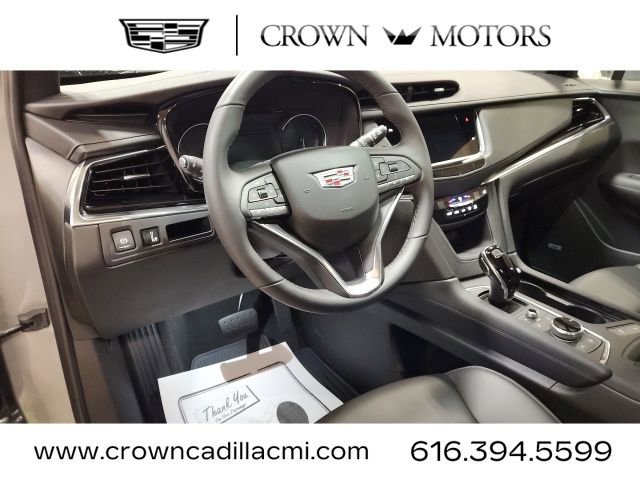 Certified 2025 Cadillac XT6 Luxury image 12