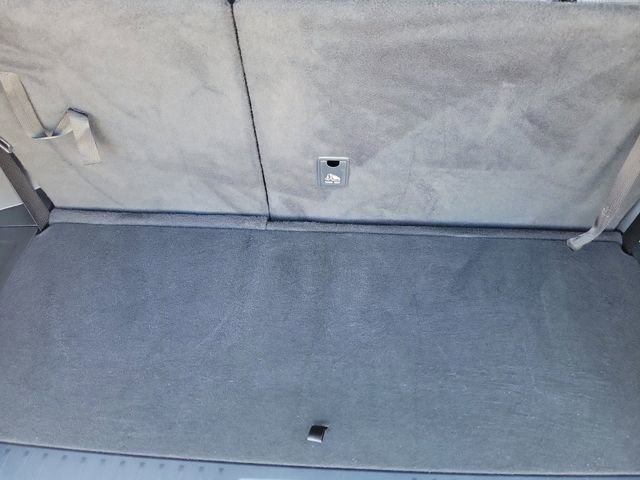 Used 2023 Toyota Highlander LE image 7