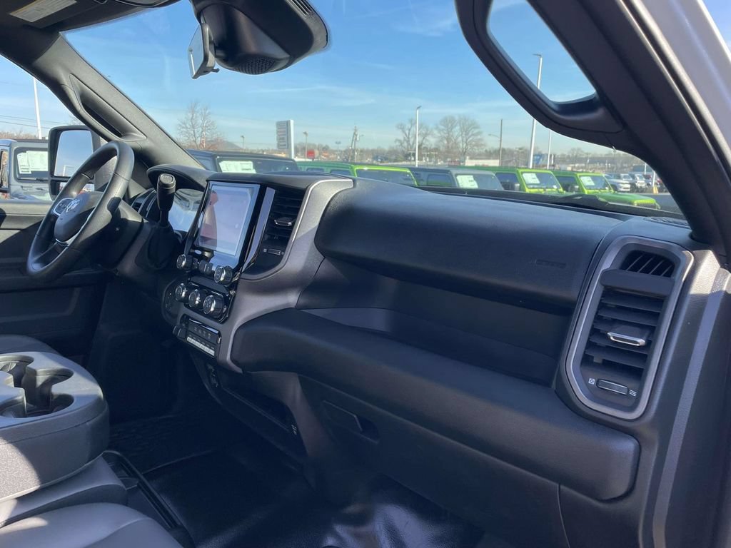 New 2026 RAM 3500 Tradesman w/ Chrome Appearance Group A AWD/4WD image 14