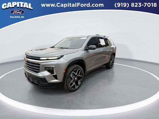 Used 2025 Chevrolet Traverse High Country image 4