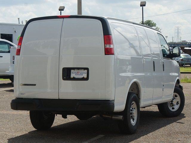 New 2025 Chevrolet Express 2500 w/ Driver Convenience Package RWD image 12
