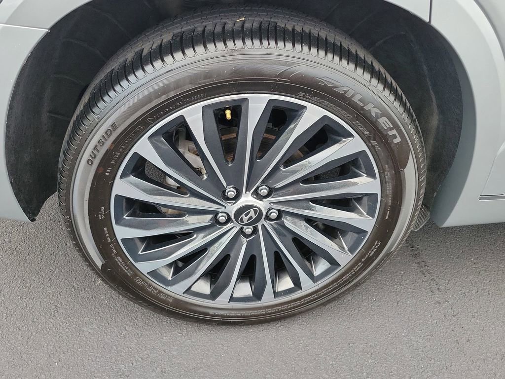 Used 2024 Hyundai Palisade Calligraphy image 7