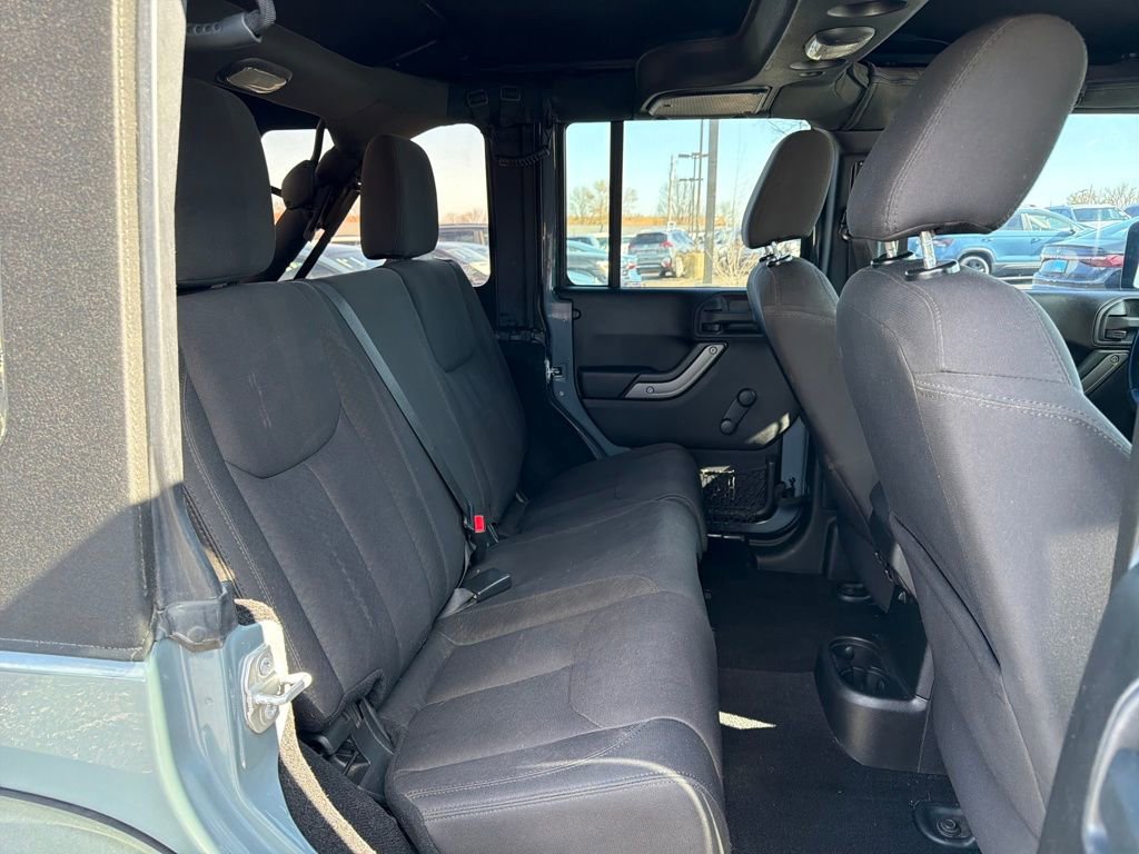 Used 2015 Jeep Wrangler Unlimited Sport w/ Connectivity Group image 30