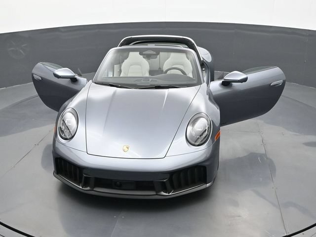 Certified 2026 Porsche 911 Targa 4 GTS AWD/4WD image 28