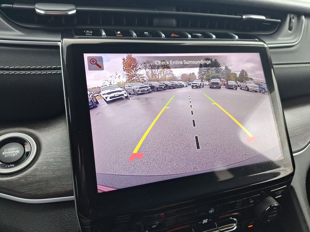 Used 2023 Jeep Grand Cherokee Limited image 18