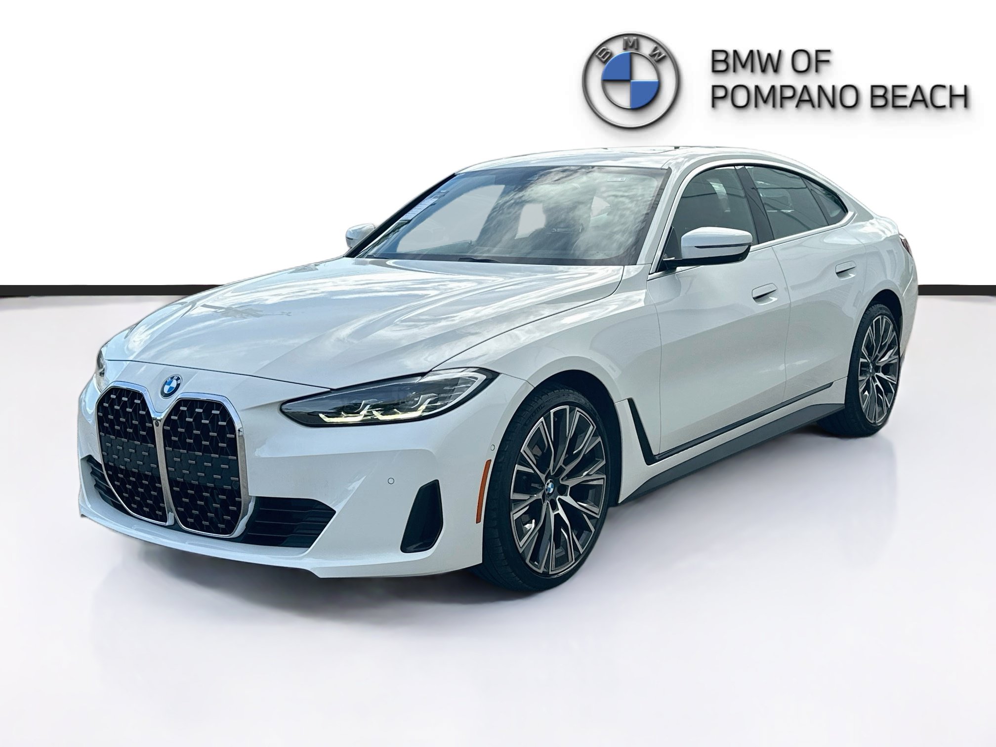Used 2024 BMW 430i Gran Coupe w/ Premium Package RWD image 3