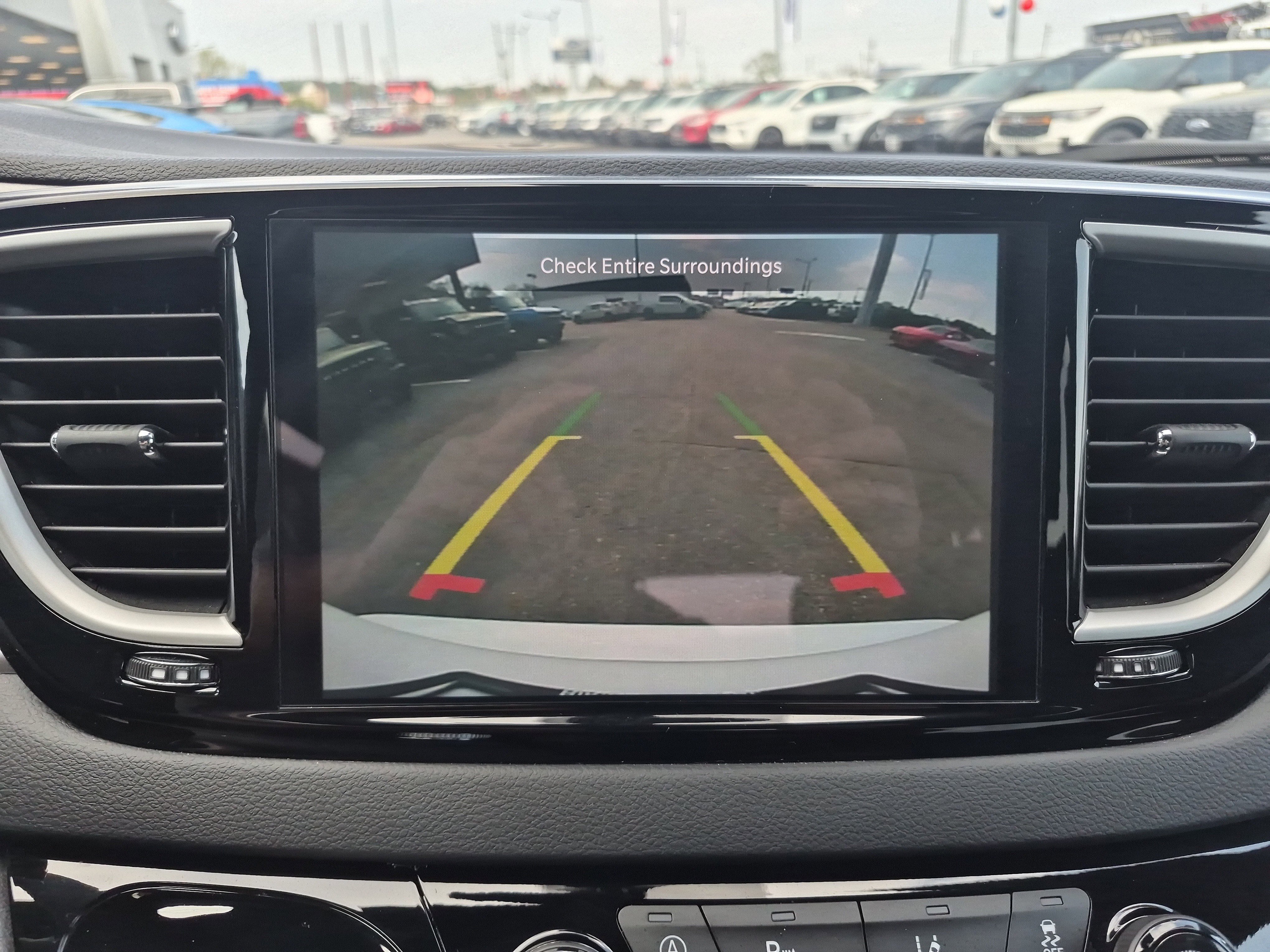 Used 2026 Chrysler Pacifica Select image 38