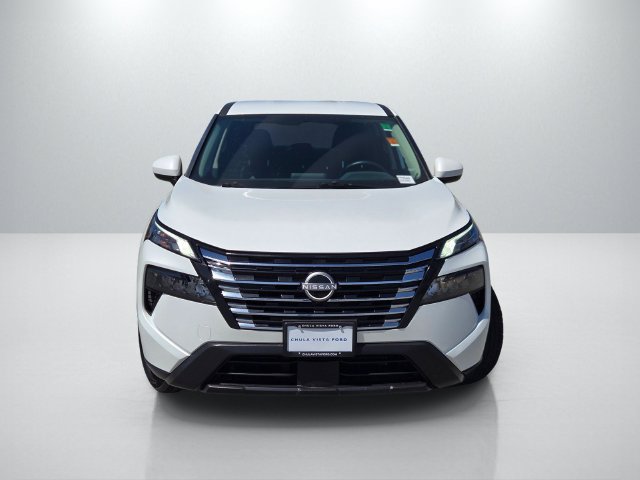 Used 2025 Nissan Rogue SV FWD image 2