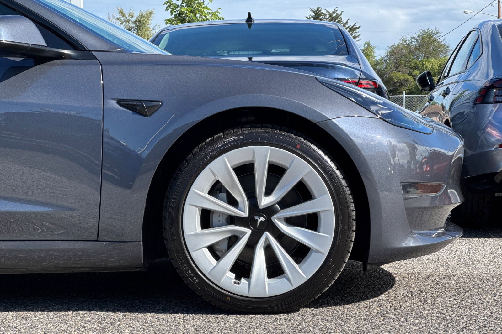 Used 2023 Tesla Model 3 Standard Range image 34