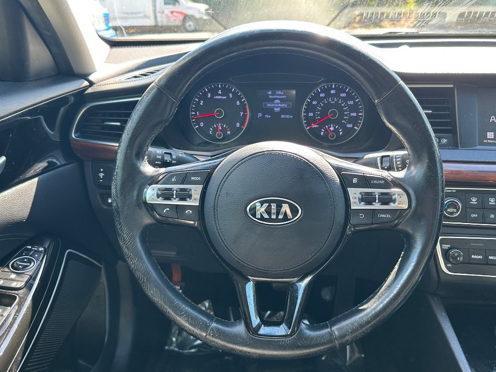 Used 2019 Kia Cadenza Premium FWD image 25