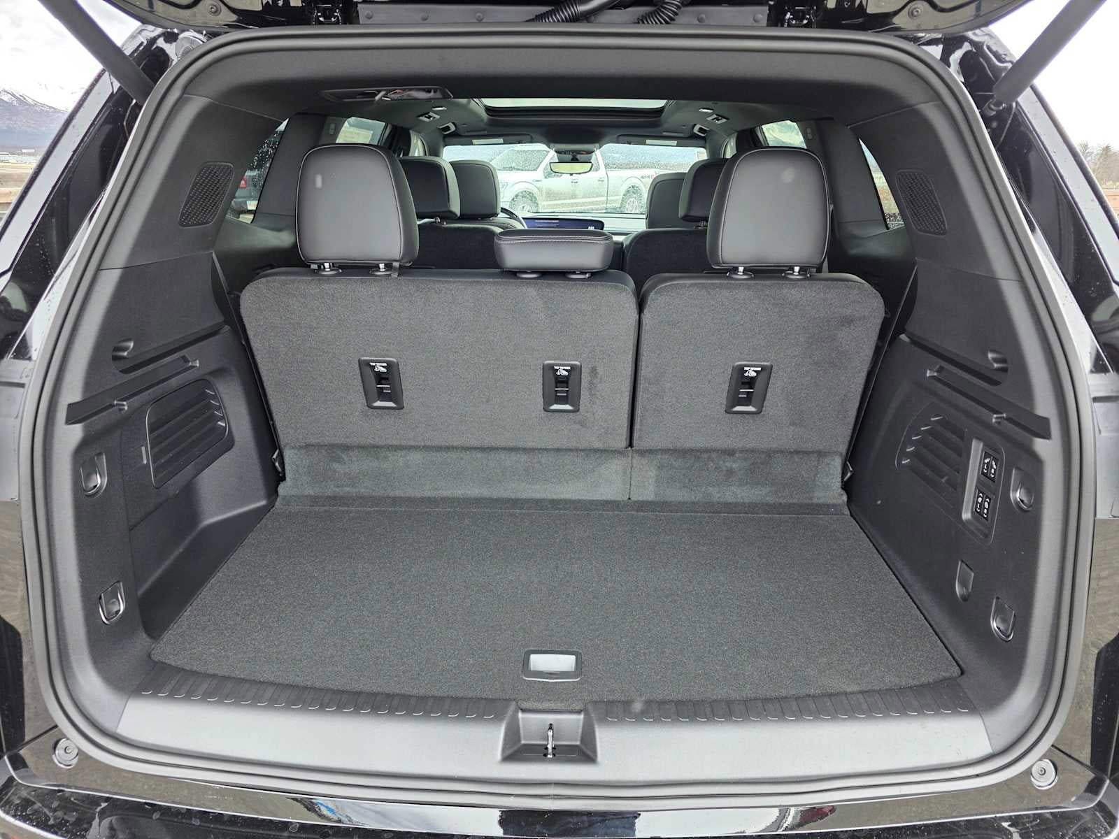 New 2026 Buick Enclave Avenir w/ Super Cruise Package AWD/4WD image 15