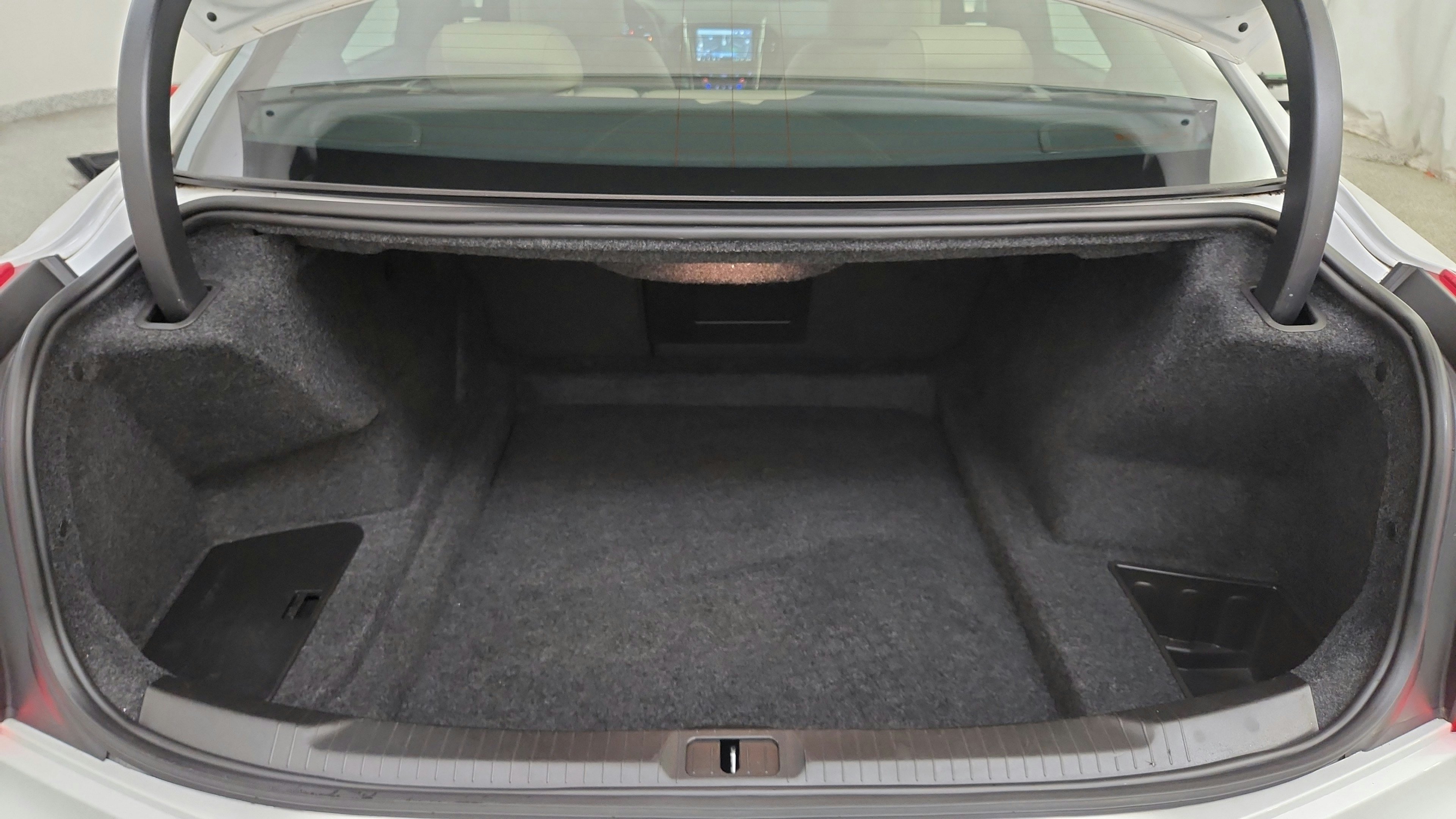 Used 2018 Cadillac ATS Luxury w/ Safety and Security Package AWD/4WD image 30